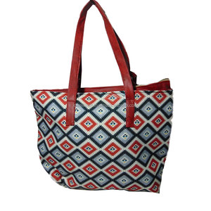 Wholesale Trendy Large Canvas Beach <b>Bag</b> with Camouflage Pattern Nylon Waterproof Lining Zip Closure Mobile Phone Pocket Washable - Product Image 2