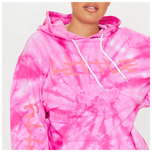 Sudadera con capucha rosa tie-dye para mujer, estilo holgado con hombros caídos y estampado de letras - Product Image 4