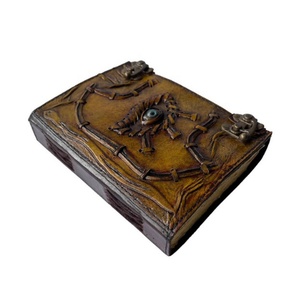 Mini Grimorio de Cuero Vintage Hocus Pocus, Libro de Hechizos con Ojo, Hecho a Mano, con Grabado, Personalizable, Ecológico, con Acuarelas, para Regalo - Product Image 1