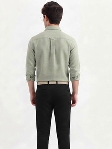 Camisa de Vestir de Algodón Sólido Color Coral para Hombre, Manga Larga, Cuello Clásico, Estilo Casual Elegante para Primavera - Product Image 3