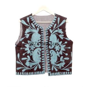 Chaleco Corto Hecho a Mano para Mujer, Estampado Floral, Tejido, con Logotipo en la Espalda, de Algodón, para Primavera y Otoño, Estilo Suzani, con Mangas Cortas - Product Image 5