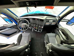 BRAND NEW KEN WORTH T680 12.9L 6 Cylinders 405hp Axle-Tri Engine-Cummins X15 6x4 Fuel-Diesel Transmission-AMT Left Hand Steering - Product Image 5