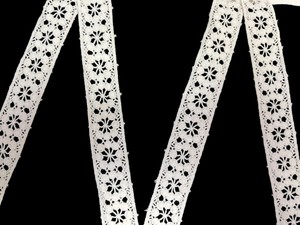 Cinta de Encaje Floral de Algodón Blanco de Alta Calidad con Adornos de Estrellas Vintage para Decoración de Bodas y Embellecimiento de Prendas - Product Image 2