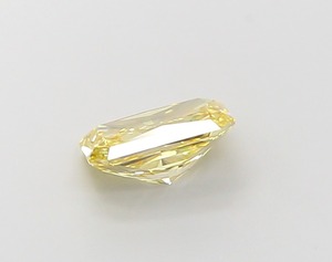 Diamant Jaune Intense Fantaisie Taille Radiant 1,54 Carat Pureté VS1 Polissage EX CVD Cultivé en Laboratoire Pierre Précieuse Jaune Brillante pour Bijoux - Product Image 4