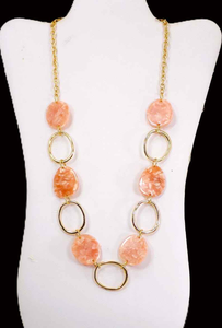 Collier de fiançailles et de mariage en résine, chic et tendance avec finition plaquée rhodium, par Perfect Enterprises - Product Image 2