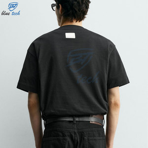 T-shirt noir surdimensionné de qualité supérieure, en coton 100 %, avec broderie personnalisée, conçu pour les marques de streetwear modernes. - Product Image 5