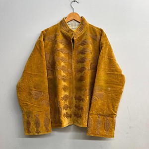 เสื้อแจ็คเก็ตกำมะหยี่ปักลายสีเหลืองมัสตาร์ด งานฝีมือทำมือ เสื้อคลุมฤดูหนาว คอจีน แขนยาว - Product Image 4