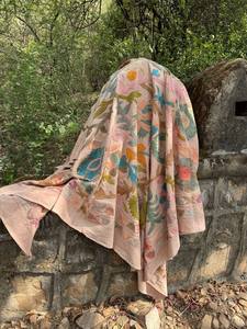 Colcha Suzani Bordada a Mano, Tamaño King, Cubrecama de Algodón, Colcha Tradicional Uzbeka Suzani con Parches Florales, Ropa de Cama Bohemia Hecha a Mano - Product Image 5