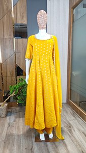 Traje Anarkali de 3 piezas para mujer, de modal, para invierno, estilo tradicional indio, con estampado de lámina amarilla, protección solar, pakistaní, al por mayor - Product Image 5