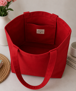 Sac fourre-tout en toile rouge avec citation brodée « Tu es suffisante, tel que tu es » et motif floral - Product Image 5