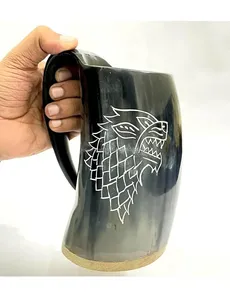 Tasse Viking authentique en corne de buffle de grande taille Gravure écologique polie de meilleure qualité pour les fêtes et les cadeaux - Product Image 2