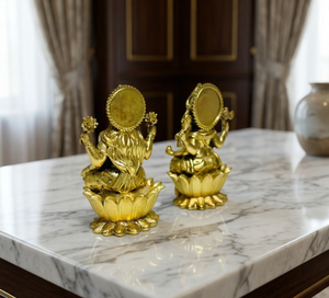 พระพุทธรูปพระลักษมีพระไคปีชรูปดอกบัวยาว ชุบทองเหลืองแท้จาก Jaipur Metals |   ทองเหลืองแท้ 100% |   7 x 6 x 5.5 ซม. |   97 กรัม |   พูจา, ของตกแต่งบ้านและของขวัญ - Product Image 6
