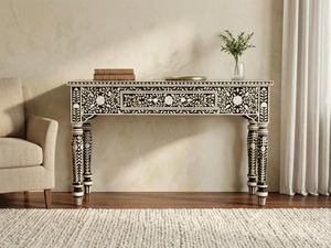 Mesa Consola Artesanal con Incrustaciones de Hueso, Diseño Floral en Blanco y Negro, Estilo Bohemio, Mueble Decorativo para Entrada - Product Image 5