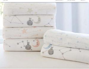 Baberos Unisex para Bebé de Tela Tejida Multicapa, 100% Algodón, Ecológicos, Antibacterianos, Lavables, con Cierre de Botón a Presión y Diseño Liso - Product Image 1