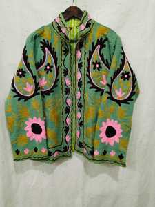 Veste en laine brodée à la main à col montant, manches longues, motif floral Paisley, vert rose noir, manteau tricoté d'hiver pour femme - Product Image 1