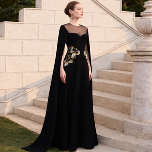 Robe maxi à manches cape |   Robe de soirée longue en satin de luxe |   Robe de gala sophistiquée à col haut et coupe modeste |   Robe Capelet - Product Image 4