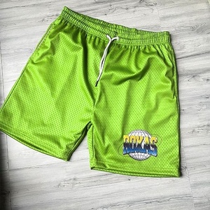 Pantalones cortos de gimnasio con logotipo personalizado de cintura alta para hombre, tela de malla transpirable, ropa deportiva de verano, estampado por sublimación, informal, patrón XS - Product Image 3