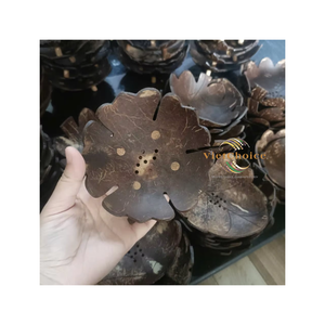 Jabón artesanal Vietchoice de cáscara de coco ecológico, personalizable, sostenible, para spa y hotel. - Product Image 1