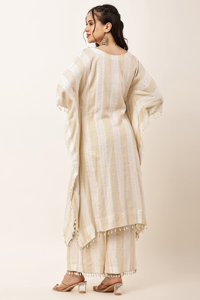 Robe Kaftan Tissée Élégante pour Femme avec Bordure à Pompons, Col en V, Manches Courtes, Kaftan Empire Tissé à la Main avec Perles et Broderies - Product Image 3