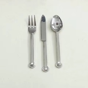 Wholesale Restaurant Silver <b>Spoon</b> <b>and</b> <b>Fork</b> <b>Sets</b> Wholesale Customizable Cutlery <b>Set</b> for Wedding - Product Image 1