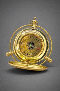 La Brújula Dorada, Alethiometer, Buscador de la Verdadera Vía, Símbolo para Amantes de Películas de Culto, con Cubierta de Cuero - Product Image 3