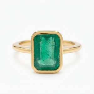 Anillo de Diamante Cultivado en Laboratorio con Corte Esmeralda en Oro Amarillo de 18K |   Anillo Solitario de 2.25 CT - Product Image 1