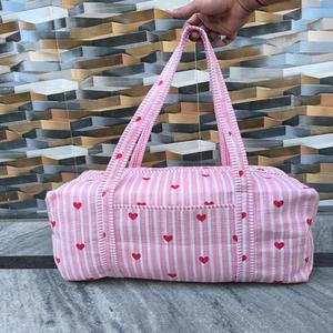 Bolsa de Viaje de Algodón Indio de Lujo, Duradera y de Alta Calidad, Estampada, para Uso en Exteriores y Fines de Semana - Product Image 1