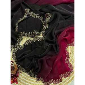 Sari de Fiesta de Diseñador con Elegante Trabajo de Diamantes - Product Image 2