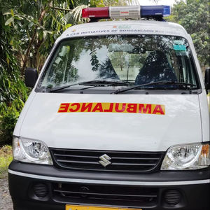 NUEVA AMBULANCIA MARUTI EECO PARA TRANSPORTE DE PACIENTES EN EXCELENTE ESTADO - Product Image 1