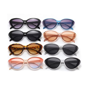 Gafas de Sol de Moda para Mujer al por Mayor 2025, Gafas de Sol Retro de Ojo de Gato Personalizadas, Gafas Triangulares Pequeñas - Product Image 1