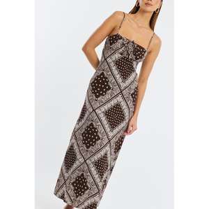 ชุดเดรสยาวทรงเข้ารูปสายเดี่ยวพิมพ์ลายสำหรับผู้หญิง ชุดเดรสยาวทรงสลิมสำหรับฤดูร้อน - Product Image 2