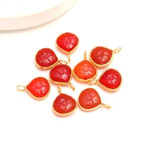 Colgante de piedra natural de cornalina tallada a mano con forma de flor, plata de ley 925, amuleto de piedra de cornalina para la fabricación de joyas al por mayor - Product Image 4