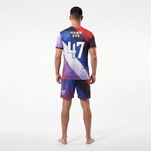 ชุดฝึกซ้อมฟุตบอลชายแบบซับลิเมชั่น เสื้อและกางเกงขาสั้นสำหรับผู้ใหญ่ ผลิตจากโพลีเอสเตอร์ 100% ชุดกีฬาแบบสวมใส่สบาย - Product Image 2