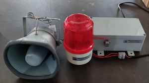 Bocina Industrial CMK para Grúas EOT, Bocina Electrónica PROGRAMABLE/GRABABLE con Luz Intermitente, Fabricada en India - Product Image 2