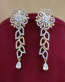 Ensemble de collier double couche de créateur avec boucles d'oreilles finition dorée finition platine pour filles et femmes fêtes de mariage - Product Image 2