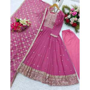 Vestido de Fiesta Hecho a Mano con Corte en A, Cintura Imperio y Dupatta de Diseño - Product Image 2