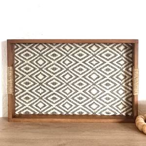 Produit très vendu - Plateau en bois géométrique moderne avec motif blanc - Élégant et fonctionnel pour servir ou organiser - Décoration d'intérieur - Product Image 2
