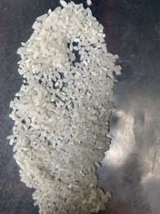 Riz biologique vietnamien DT8 à grains courts - Haute qualité, frais, doux, aromatique, parfum jasmin, blanc, 0% brisures, sûr pour l'exportation - Product Image 3