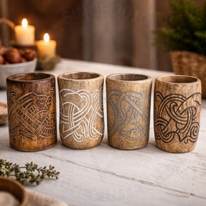 Taza de Madera Vintage Hecha a Mano con Acabado Rústico para Fiestas - Product Image 1