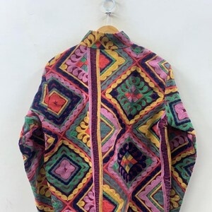 Chaqueta de terciopelo Suzani personalizada disponible, abrigo étnico bohemio bordado a mano, ropa exterior única hecha a mano - Product Image 3