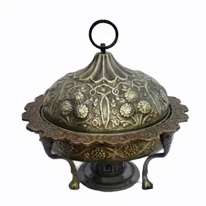 Mughal帝国外观房屋使用花卉雕刻设计金属火锅热食物取暖器