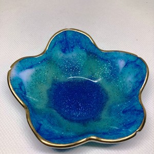 Produit unique en résine polie, écologique, d'origine indienne, design de luxe, vaisselle résistante au lave-vaisselle, art moderne, fête - Product Image 1