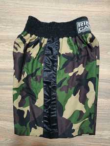 Shorts de Muay Thai de haute qualité avec tissu à séchage rapide, taille élastique et soutien flexible pour les mouvements, idéal pour la salle de sport, OEM. - Product Image 3