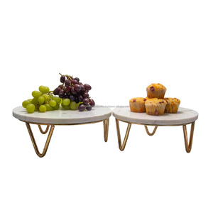 Plateau à gâteaux classique de qualité supérieure avec accent en marbre, support à gâteau élégant en métal pour la présentation de desserts et les fêtes - Product Image 5