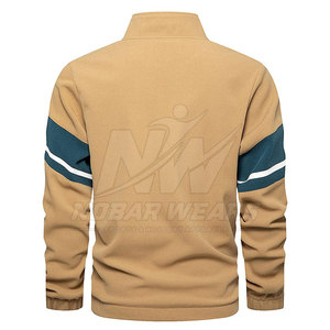 Chándal para hombre de material duradero con ajuste flexible, ideal para sesiones de entrenamiento y actividades deportivas diarias. - Product Image 4