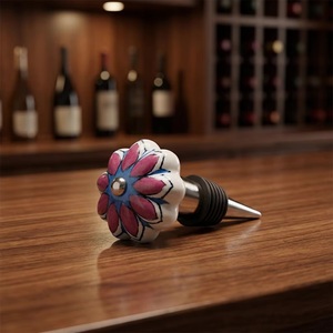 Tapón de Botella de Plástico con Diseño Floral y Sello Acanalado para Botellas de Vino - Product Image 3