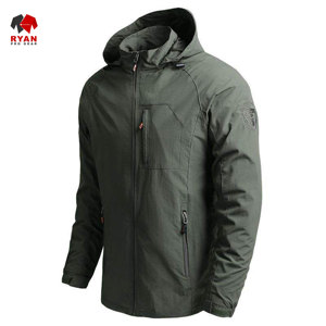 แจ็คเก็ตซอฟต์เชลล์แบบมีฮู้ดสำหรับผู้ชาย ยี่ห้อ Ryan Pro Gear ออกแบบตามสั่ง ปิดด้วยซิป พร้อมโลโก้แบบกำหนดเอง ทรงปกติ - Product Image 5