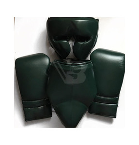 Juego de Guantes de Boxeo Profesionales de Cuero Nuevos y Protector de Cabeza e Ingle, Color Gris y Negro, Hecho en Pakistán - Product Image 1