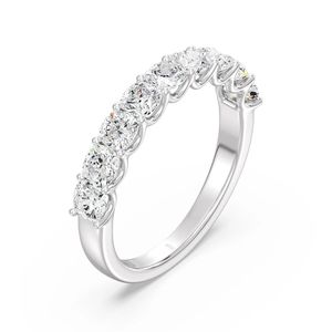 Anillo de media eternidad con corte almohadilla y bordes festoneados - Product Image 4