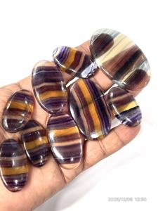 พลอยฟลูออไรต์สีน้ำเงินธรรมชาติ รูปทรงและขนาดคละแบบ ขนาดประมาณ 20 ถึง 30 มม. - Product Image 4